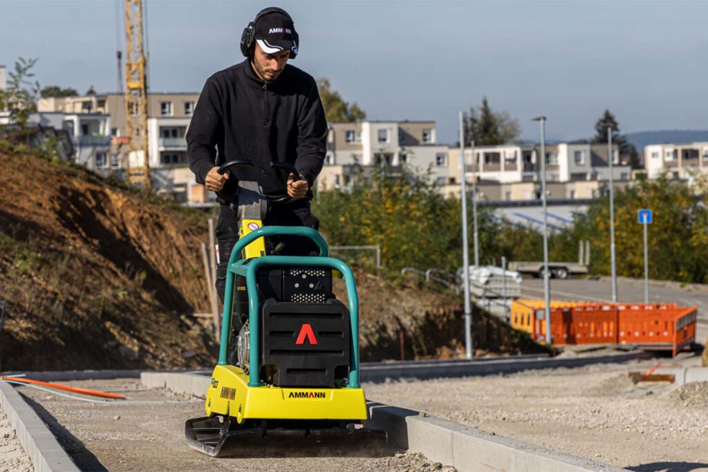 UBM-Ammann-Ruettelplatten_apr_4060-00