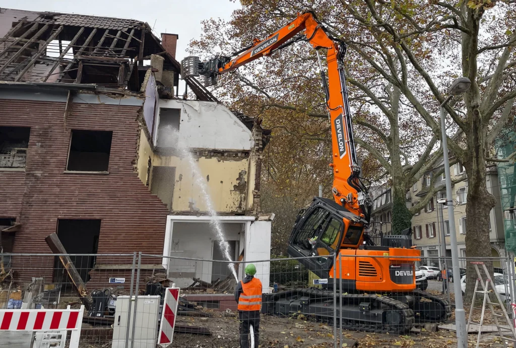 Develon-DX140RDM-7-Anwendung_7