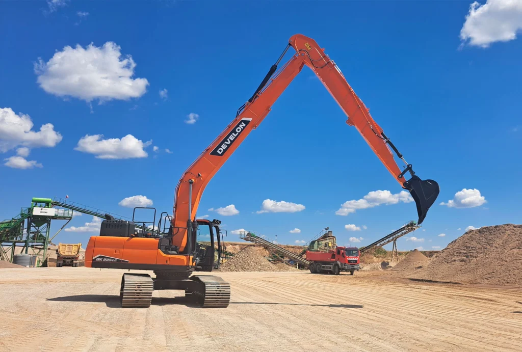 Develon-DX225SLR-Anwendung