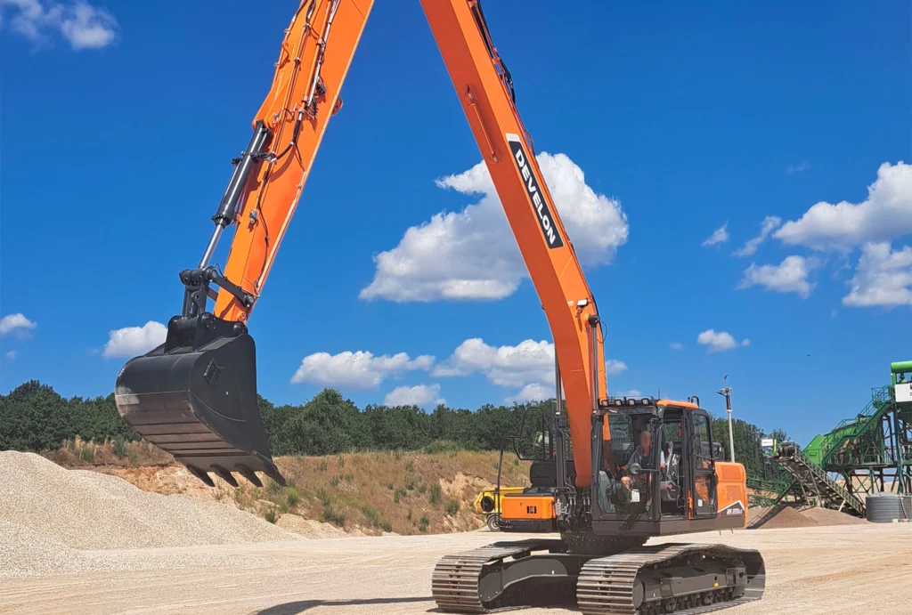 Develon-DX225SLR-Anwendung_3