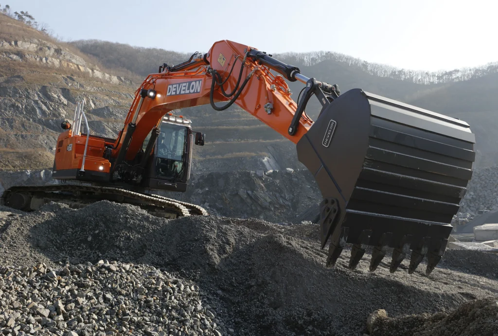 Develon_DX230LC-9_Anwendung_4