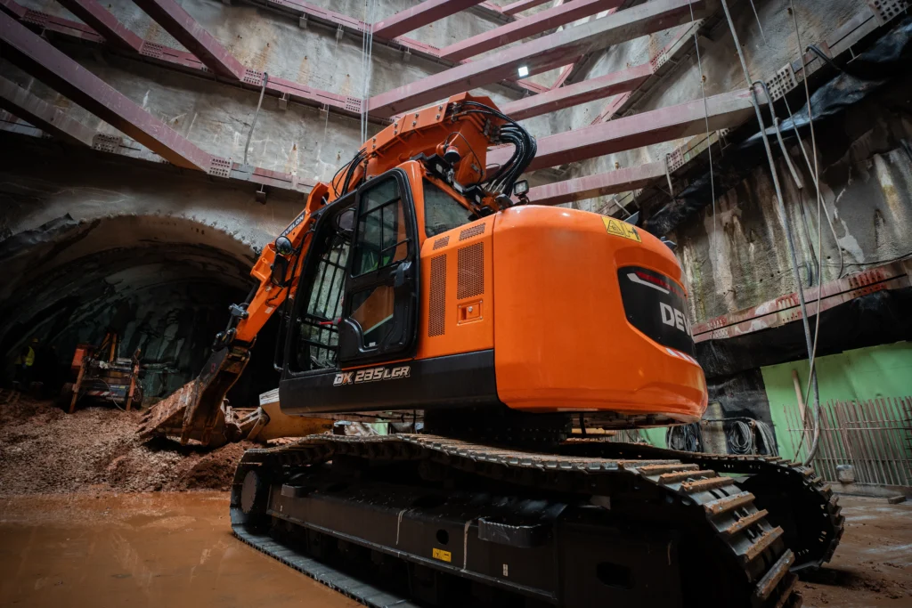 Develon_DX235RTF-7_Anwendung