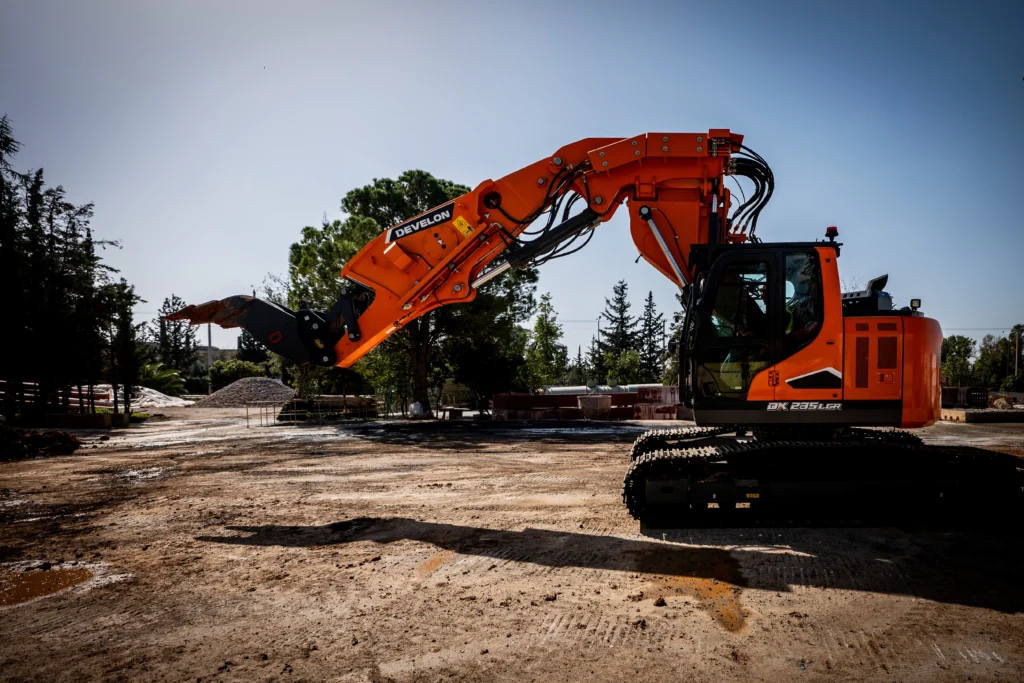 Develon_DX235RTF-7_Anwendung_5