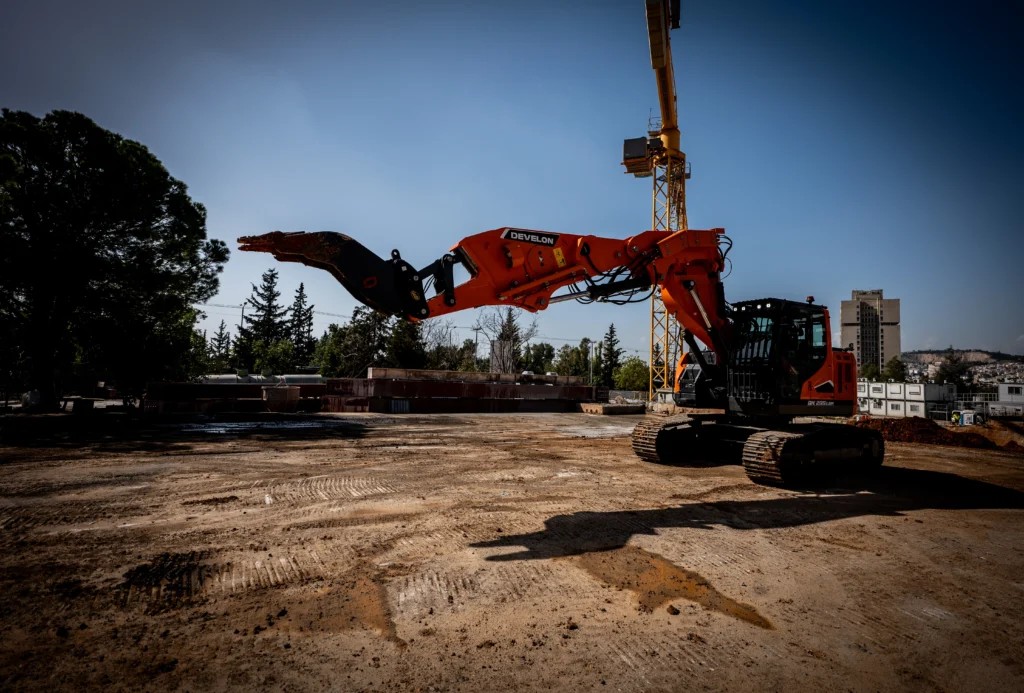 Develon_DX235RTF-7_Anwendung_6