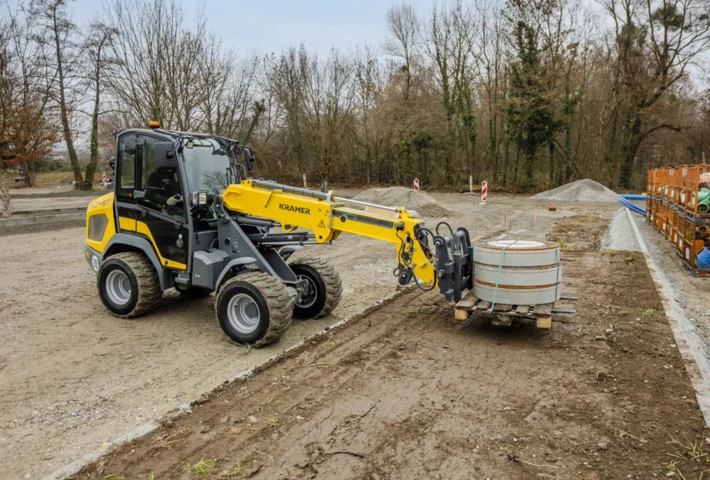 Kramers Radlader 5045 hat drei Lenkarten (Allrad, Hunde - und Vorderachlenkung).