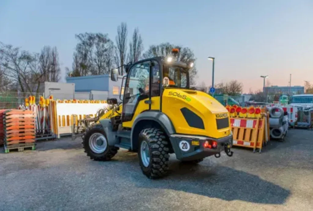 Der Radlader 5065e von Kramer hat keine lokalen Abgasemissionen und einen reduzierten Geräuschpegel.