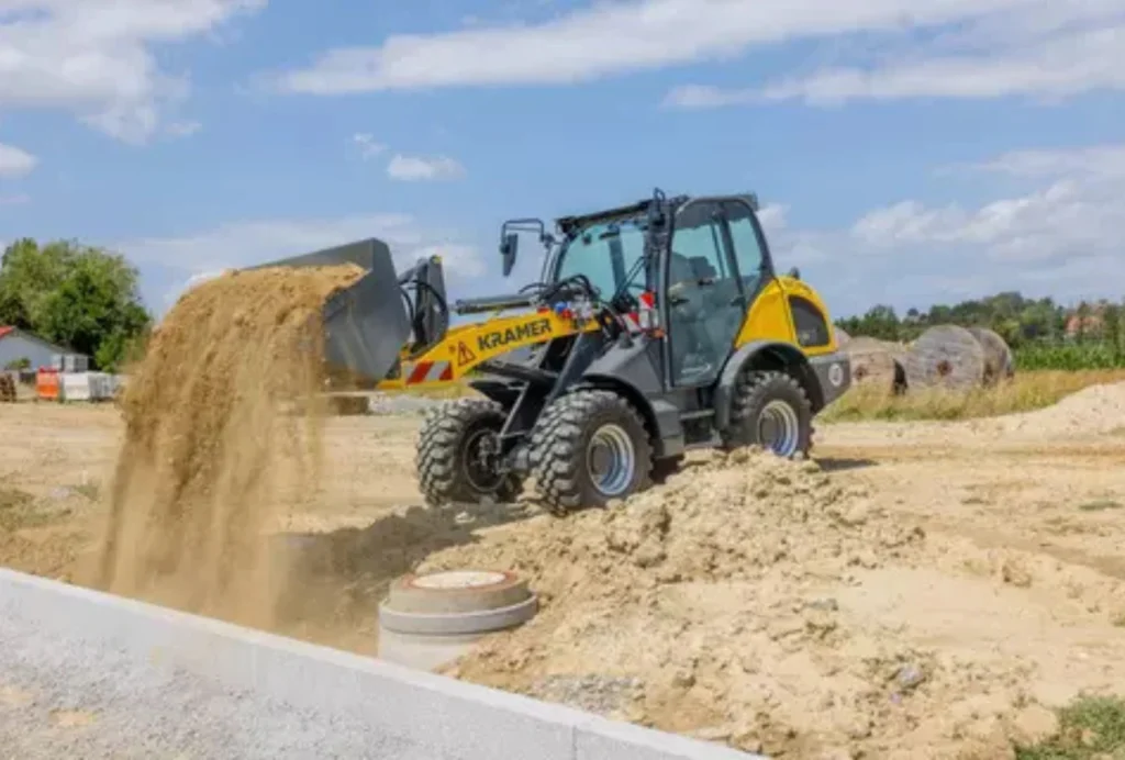 Kramer Radlader 8095 am Baggern
