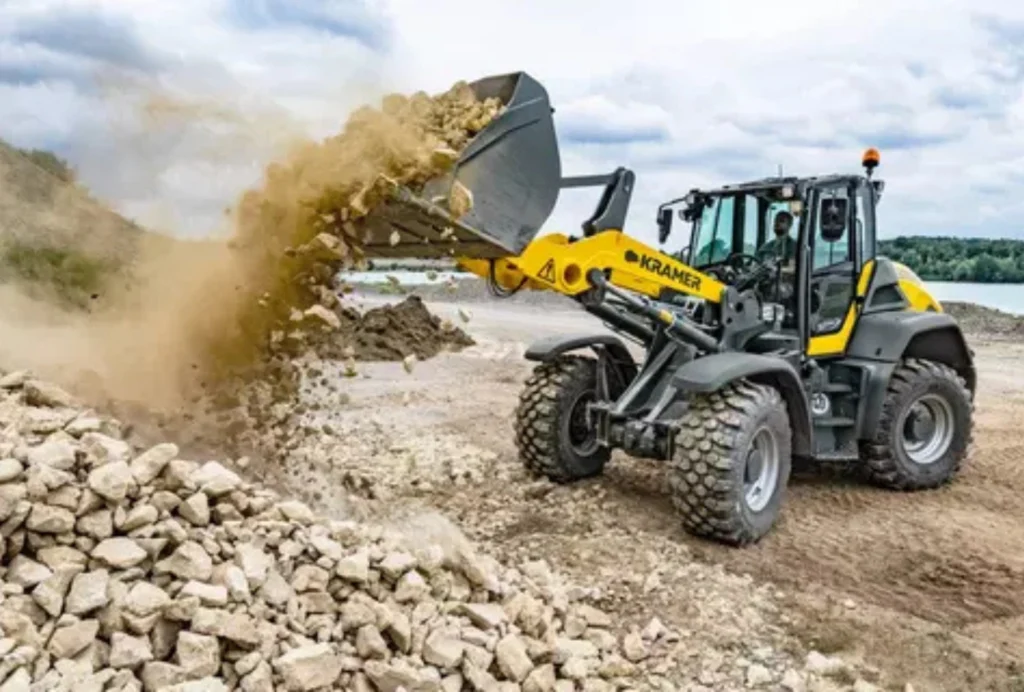 Kramer Radlader 8155 in der Anwendung