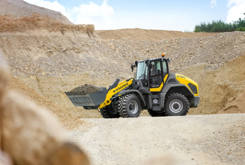 Kramer Radlader 8180 am Baggern