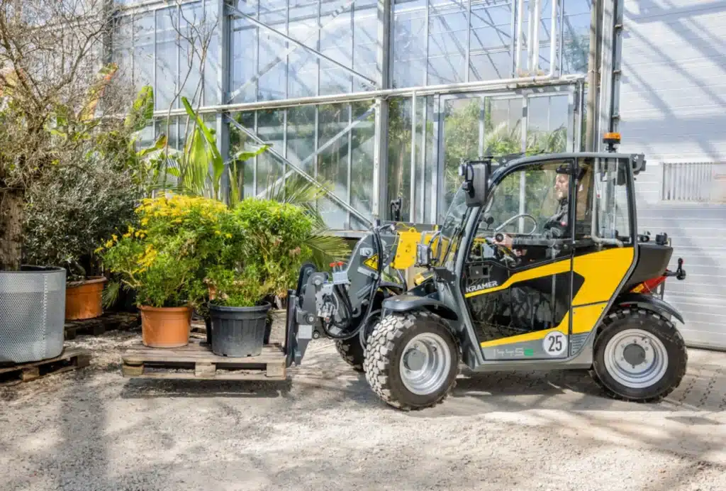 Kramers Teleskoplader 1445e arbeitet lokal emissionsfrei.